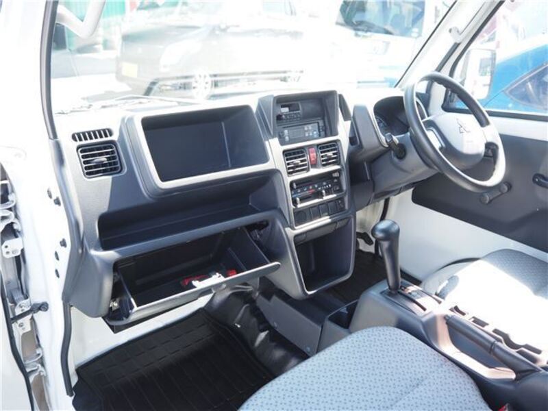 MINICAB TRUCK