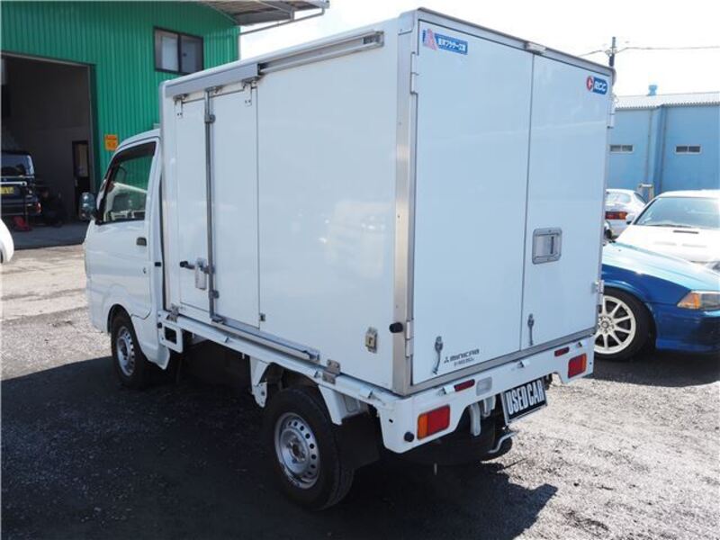MINICAB TRUCK