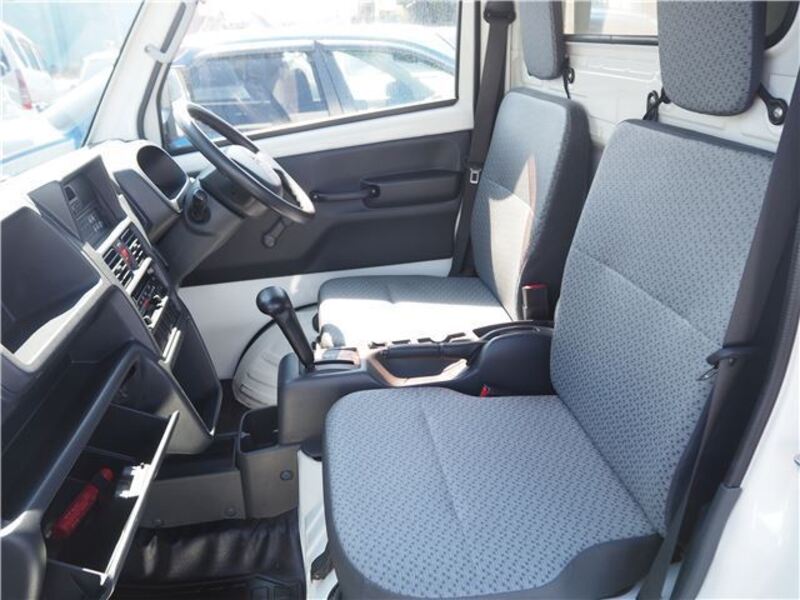 MINICAB TRUCK