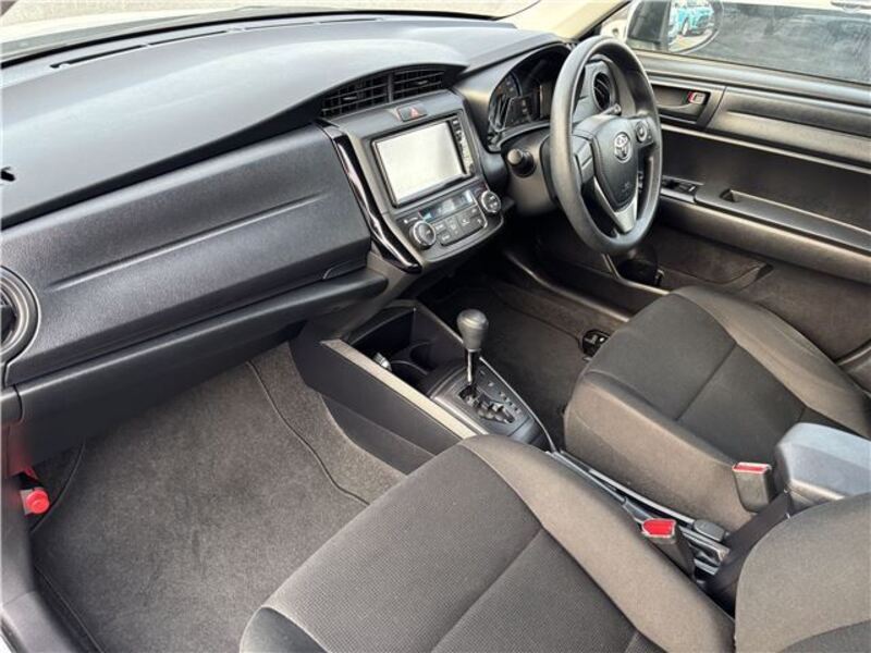 COROLLA AXIO