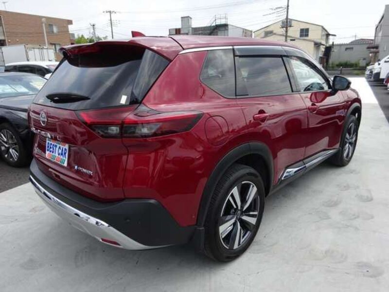 X-TRAIL