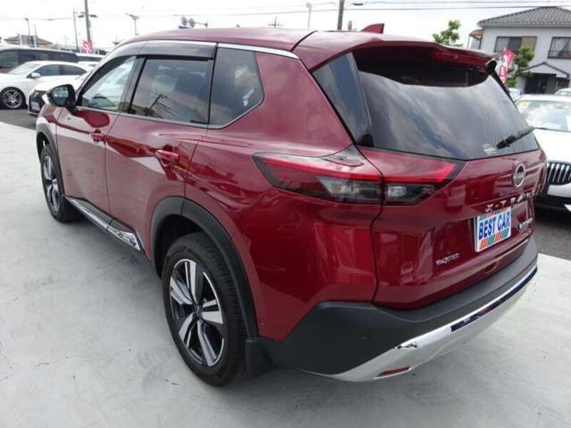 X-TRAIL