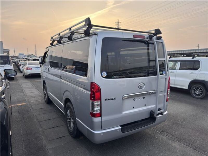 HIACE