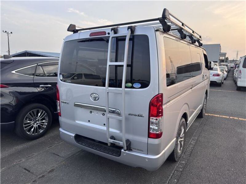 HIACE