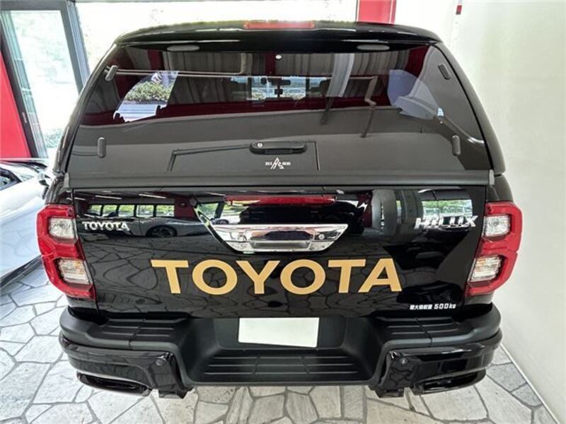 HILUX