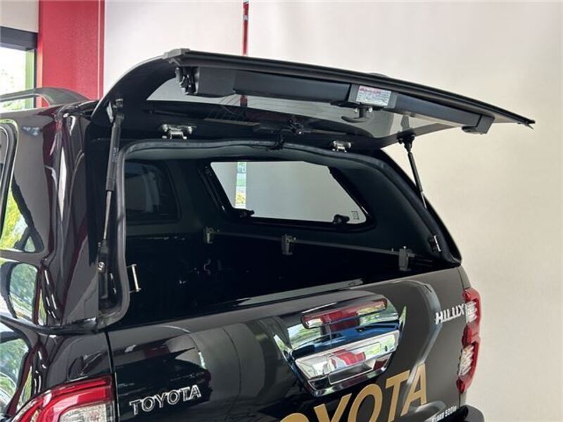 HILUX
