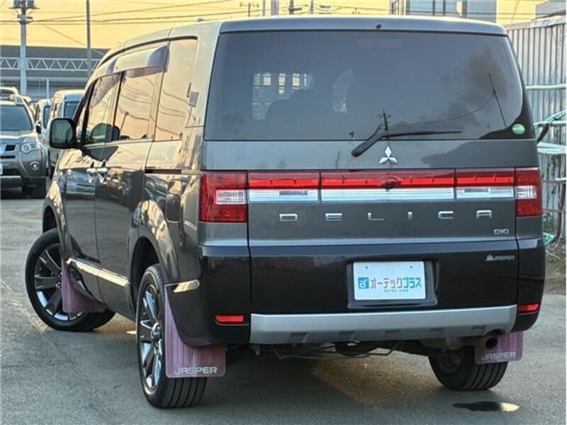 DELICA D5
