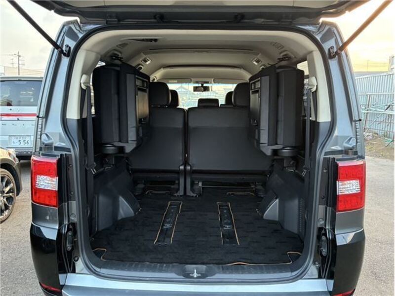 DELICA D5