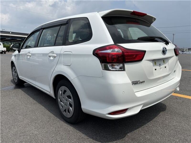 COROLLA FIELDER