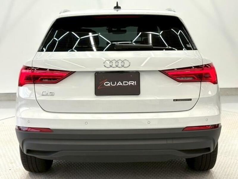 Q3