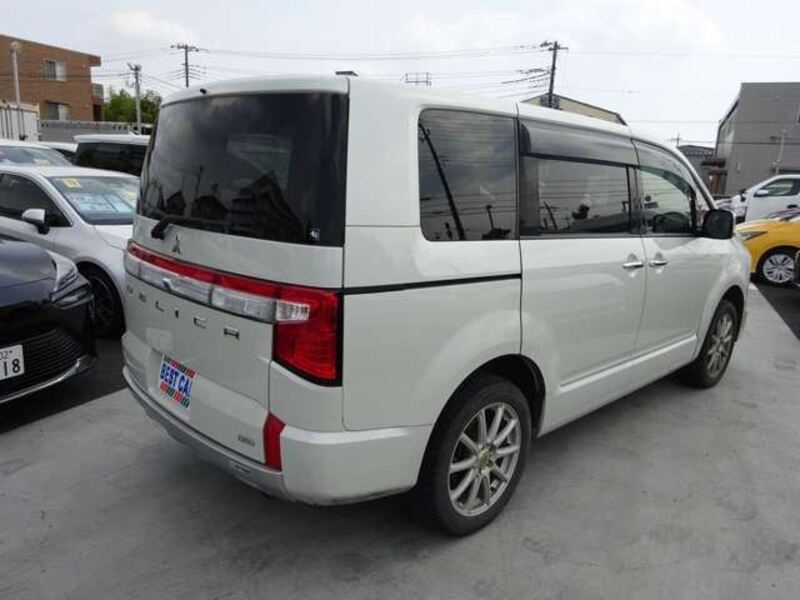 DELICA D5