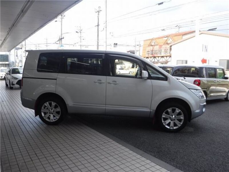 DELICA D5