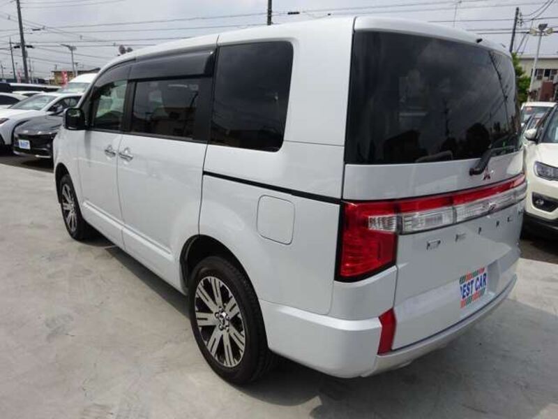 DELICA D5