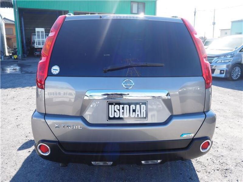 X-TRAIL