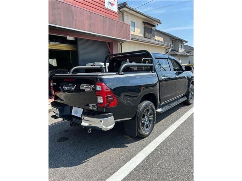 HILUX
