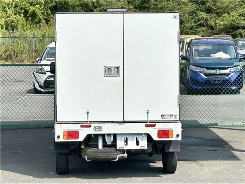 CARRY TRUCK