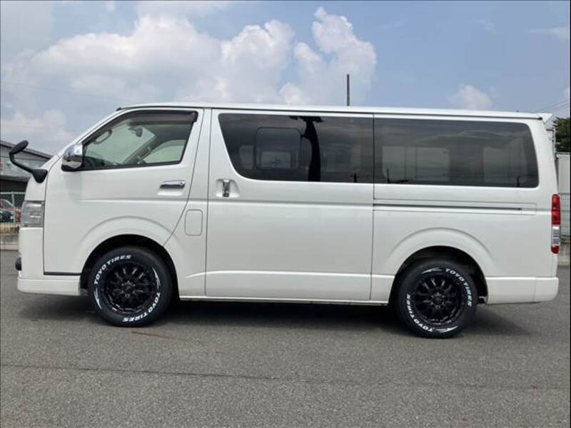 HIACE VAN