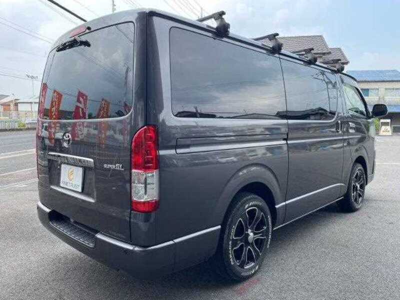HIACE VAN