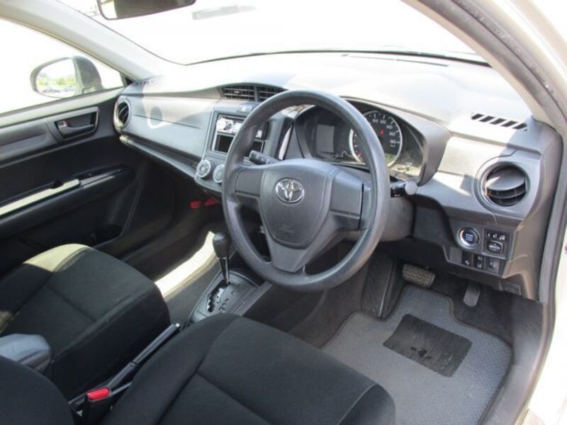 COROLLA AXIO
