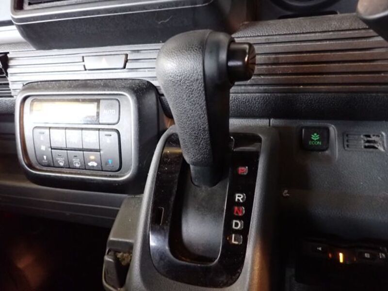 N-VAN