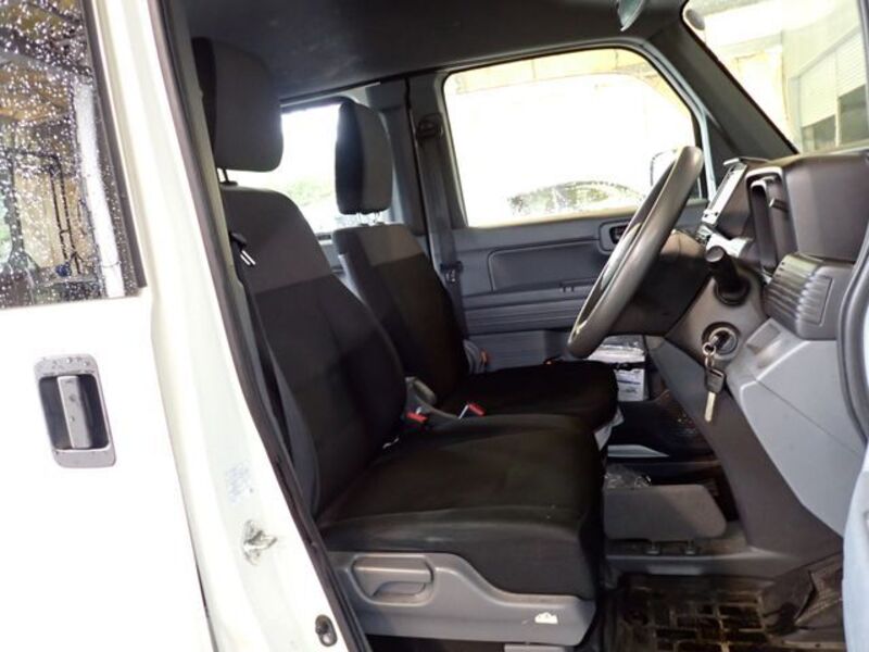 N-VAN