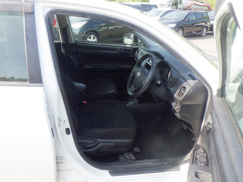 COROLLA AXIO