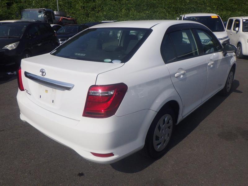 COROLLA AXIO