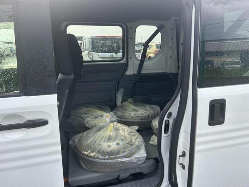 N-VAN