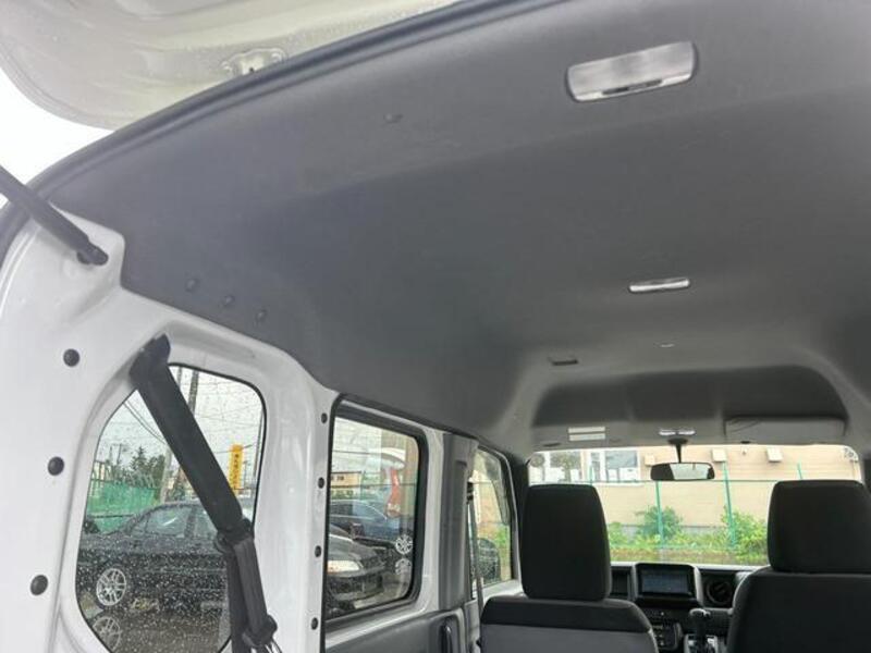 N-VAN