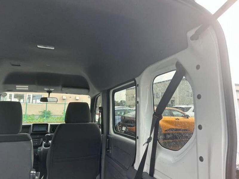 N-VAN