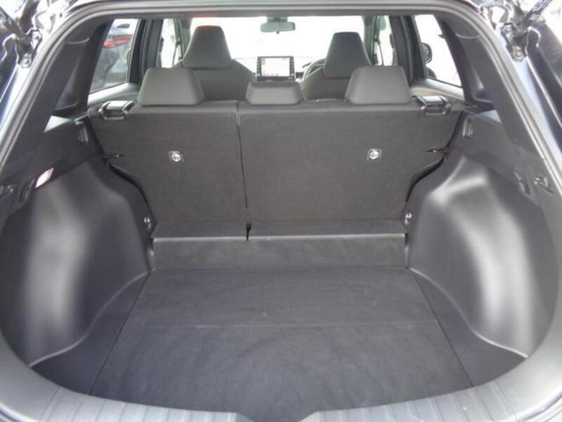 COROLLA CROSS