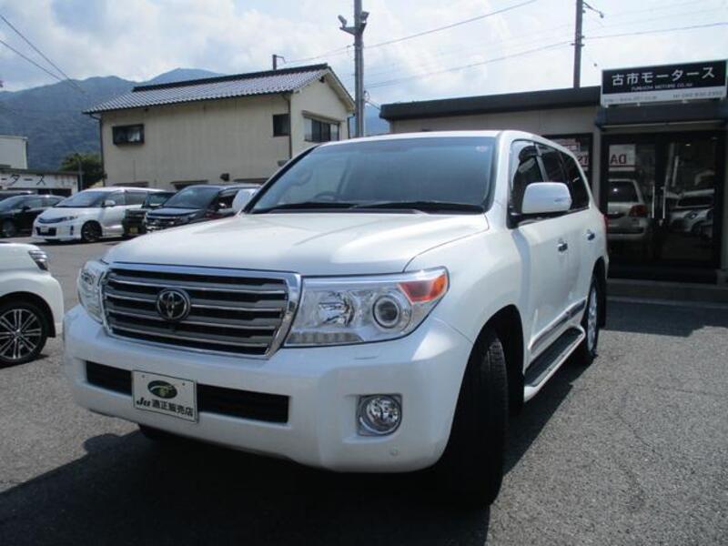 LAND CRUISER