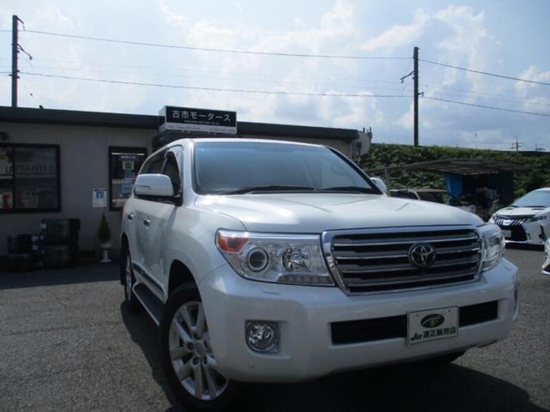 TOYOTA LAND CRUISER
