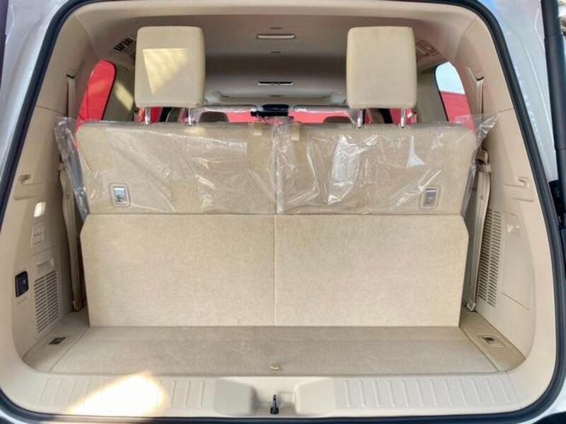 LAND CRUISER