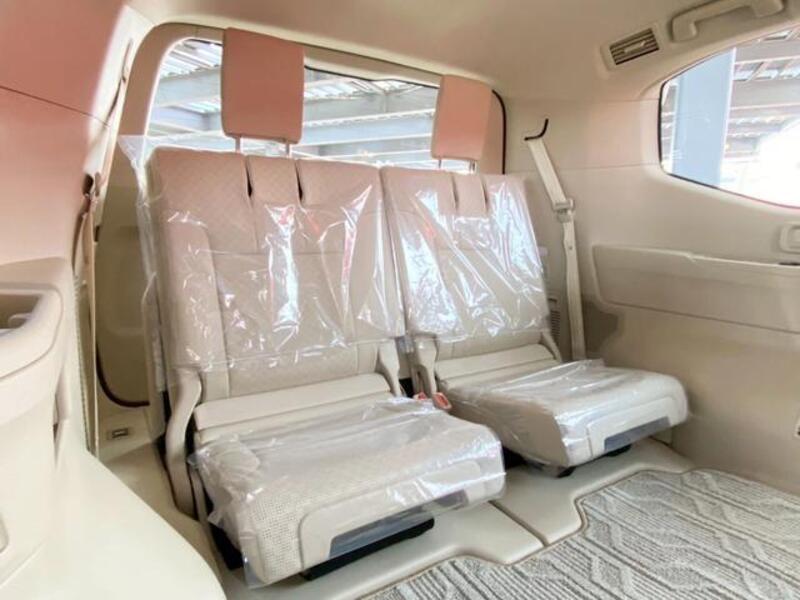 LAND CRUISER