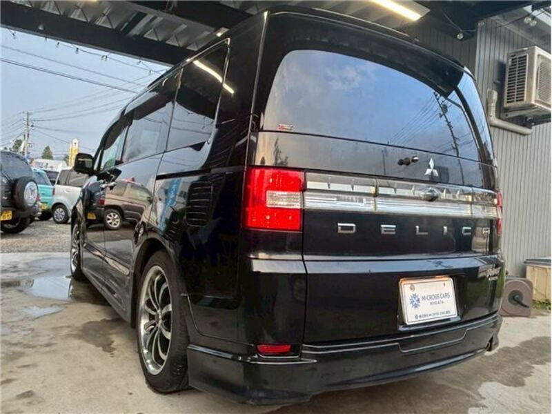 DELICA D5