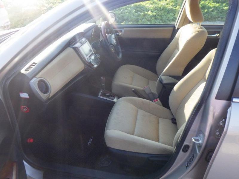COROLLA AXIO