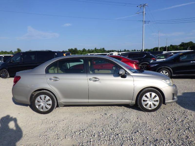COROLLA AXIO