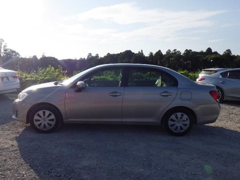 COROLLA AXIO