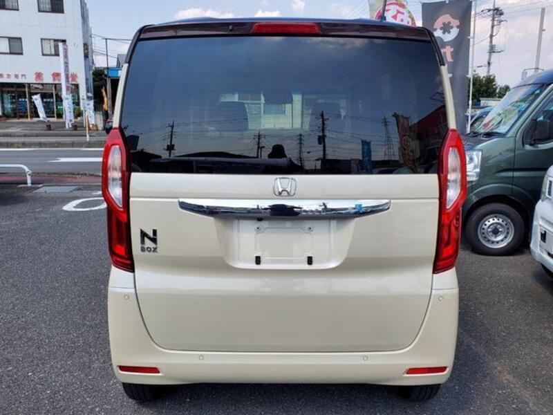 N BOX