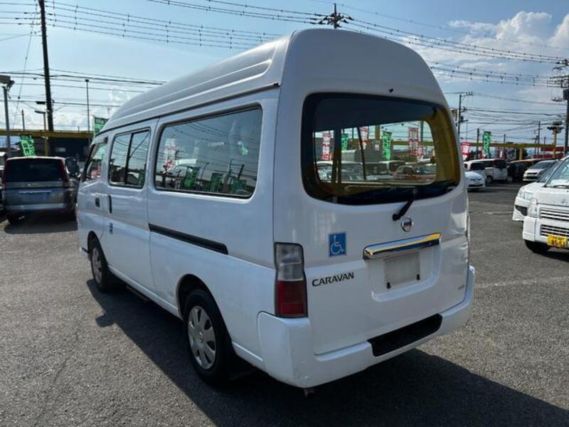 CARAVAN BUS