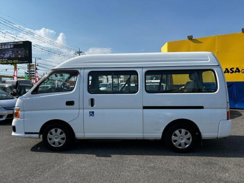 CARAVAN BUS