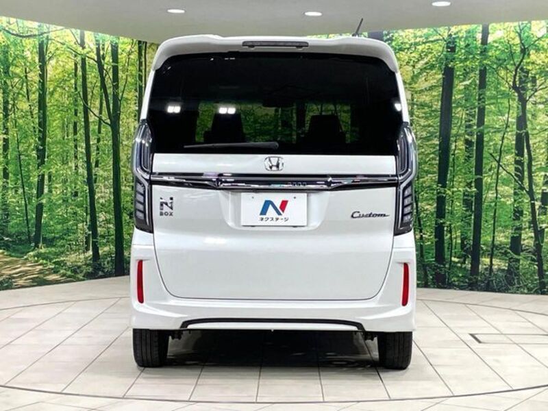 N BOX CUSTOM