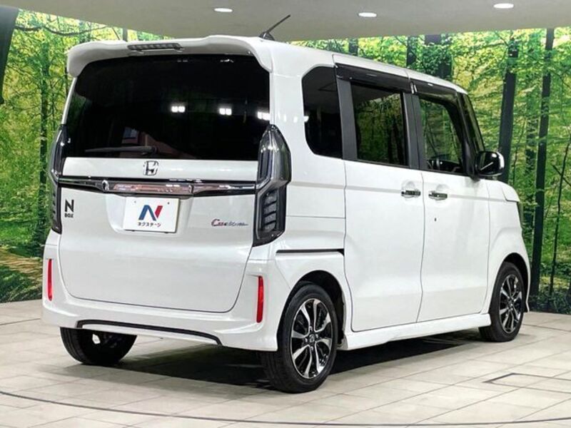 N BOX CUSTOM