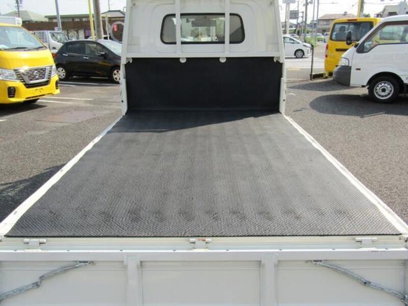 TOWNACE TRUCK