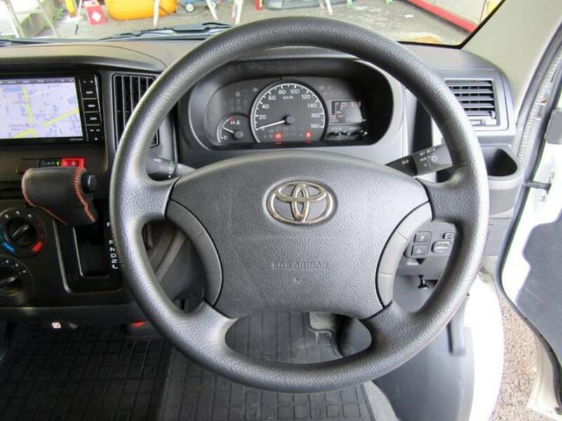 TOWNACE TRUCK