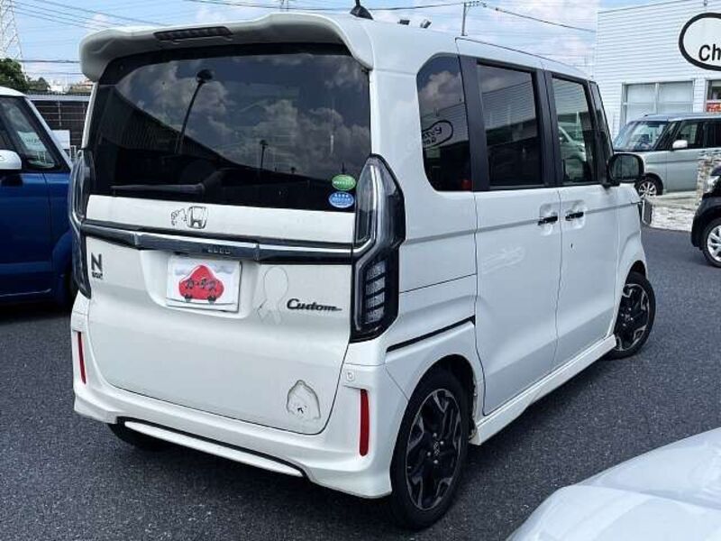 N BOX CUSTOM