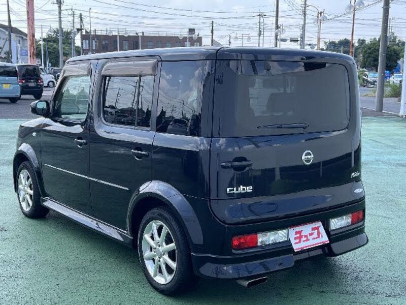 CUBE