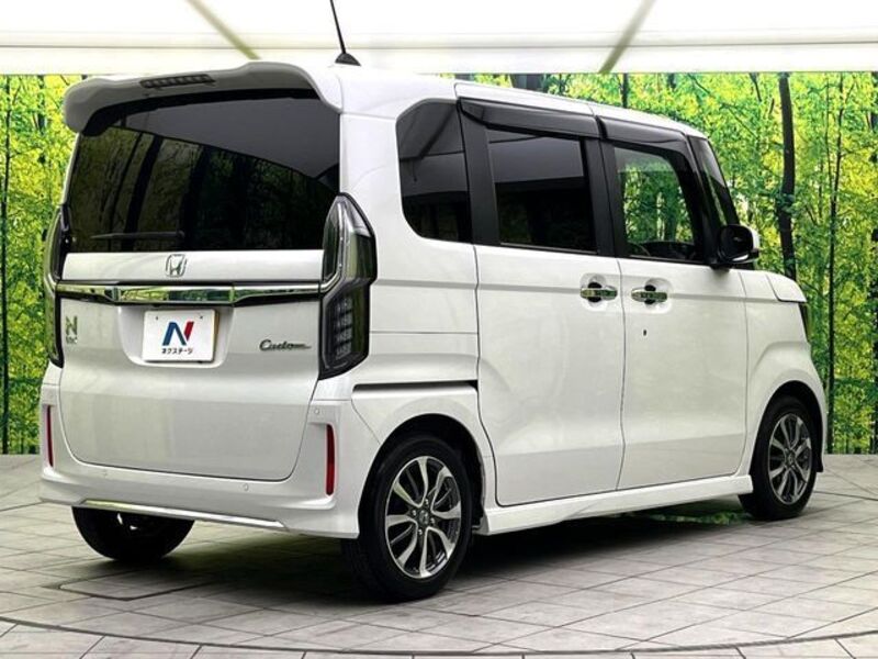 N BOX CUSTOM