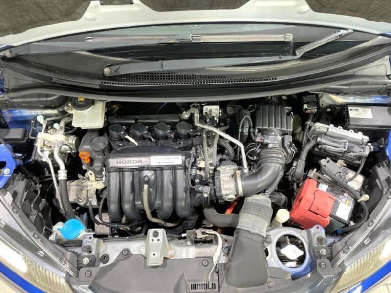 FIT HYBRID